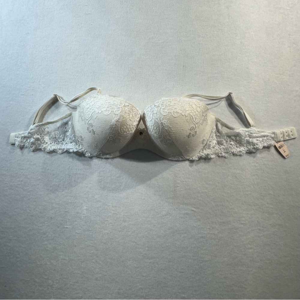 Victoria’s Secret Very Sexy Padded Demi, White Lace, 38D